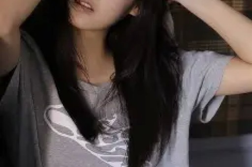 电梯门女主又爆猛料！而后她账号被封了……